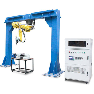 Raycus Laser Source 6 Axis 3D Robot Laser Cutter χρήση για κράνος από γυάλινες ίνες, κράνος από ανθρακικές ίνες, κράνος Kevlar κλπ.